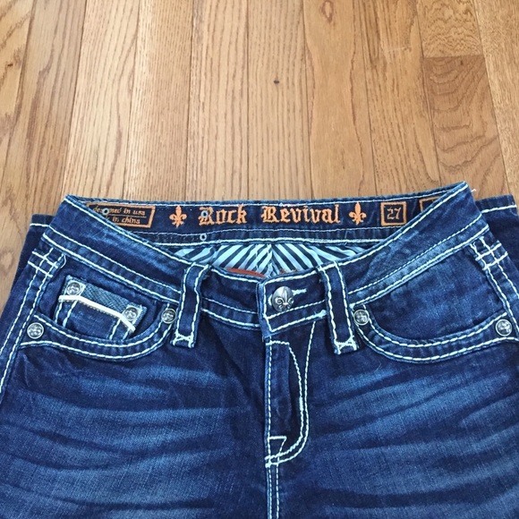 Rock Revival Jeans - Picture 3 of 4
