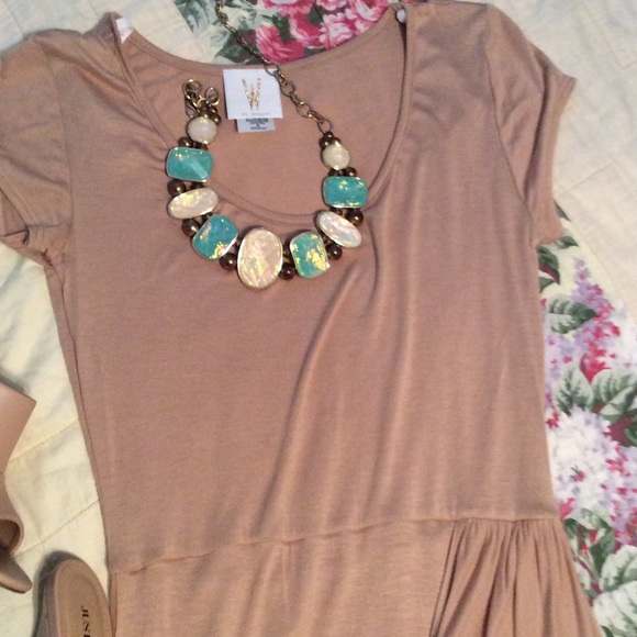 BEIGE GRECIAN HI LO SEXY DRESS. SOLD❤️😊 - Picture 2 of 4