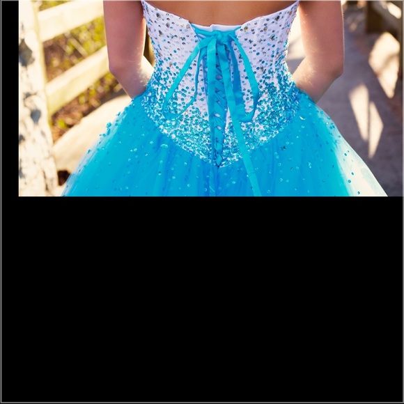 SOLD - Picture 4 of 4