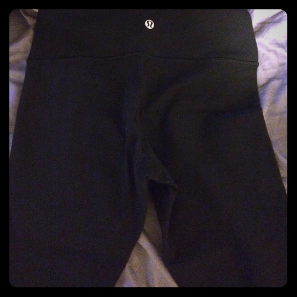 Lululemon Wunder Under Crop