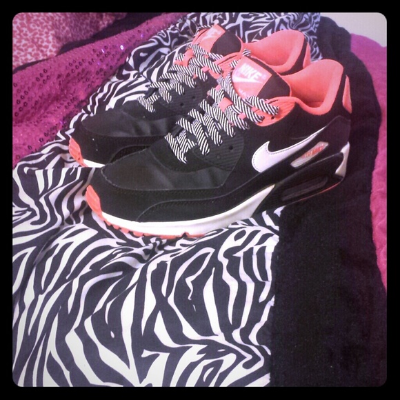 Nike Airmax shoes !