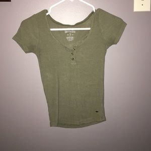 Soft and sexy American Eagle tee