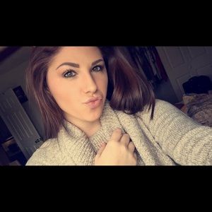 Meet your Posher, Micaela