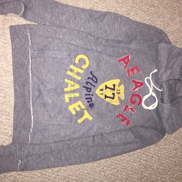 American Eagle Sweatshirt