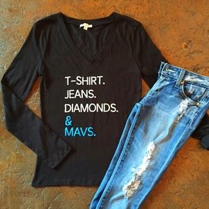 Tshirt.jeans.diamonds & mavs. Vneck