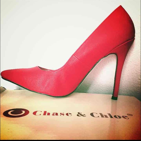 Chase& Chloe pumps - Picture 1 of 3