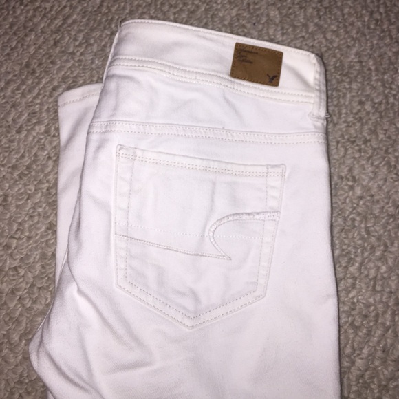 American Eagle White Jeans