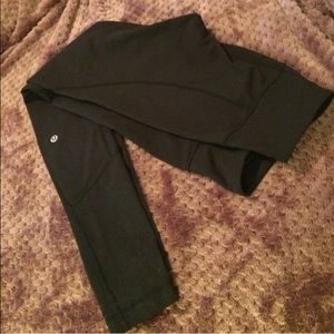 Lululemon wunder unders size 6