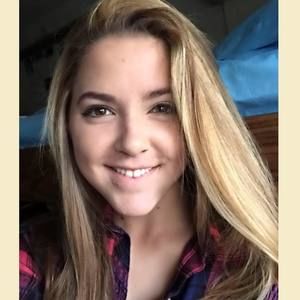 Meet your Posher, Cassie