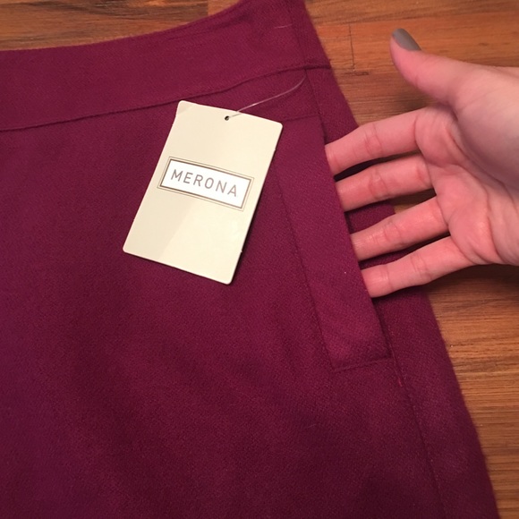 Wine colored skirt - Picture 2 of 4