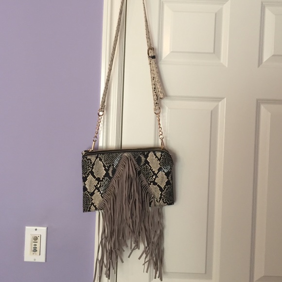 Snake skin pattern fringe purse