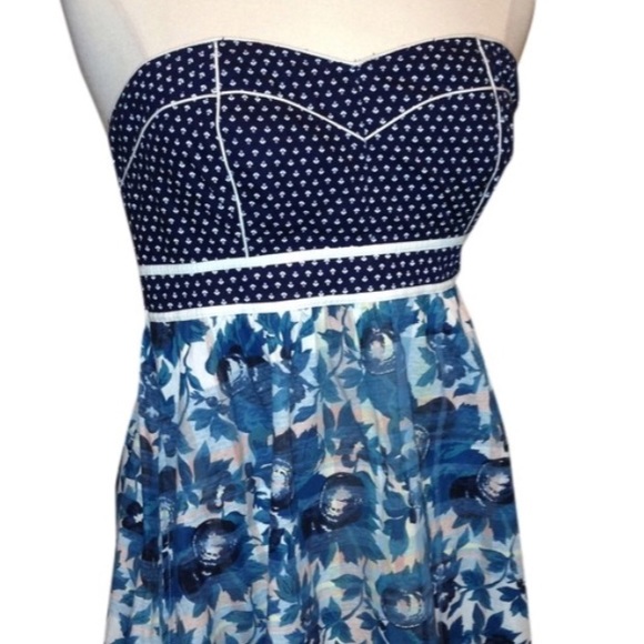 Urban Outfitters Kimchi Blue dress size 4