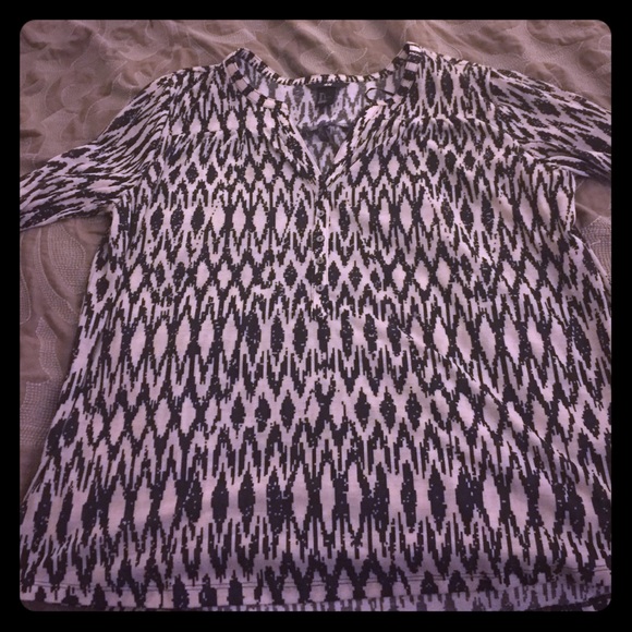 3/4 length sleeve shirt - Picture 1 of 2