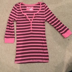 Mid sleeve pink striped Aeropostale shirt.