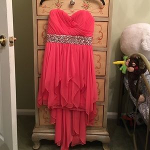 Hi-low coral dress (offers welcome)