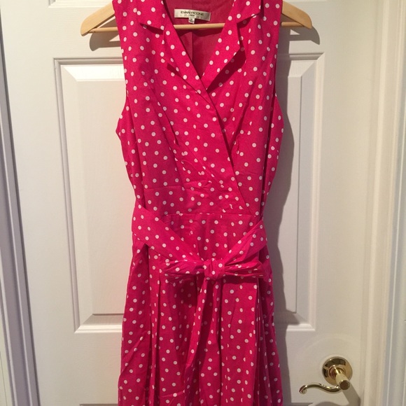 Sleeveless dress