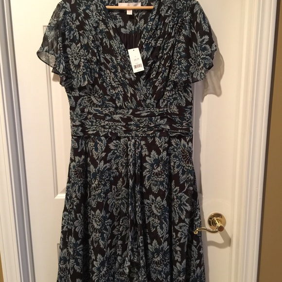 Very feminine dress.  Never worn