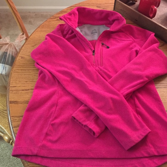 Eddie Bauer first ascent fleece size S