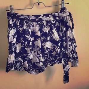 Floral skort. Urban Outfitters.