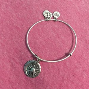alex and ani cosmic balance bracelet never worn