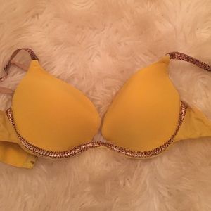 Victoria's Secret push-up bra 34b
