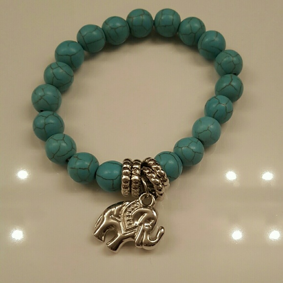 Cute elefant  bracelet aqua stretchable new