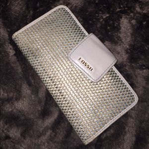 Fossil wallet