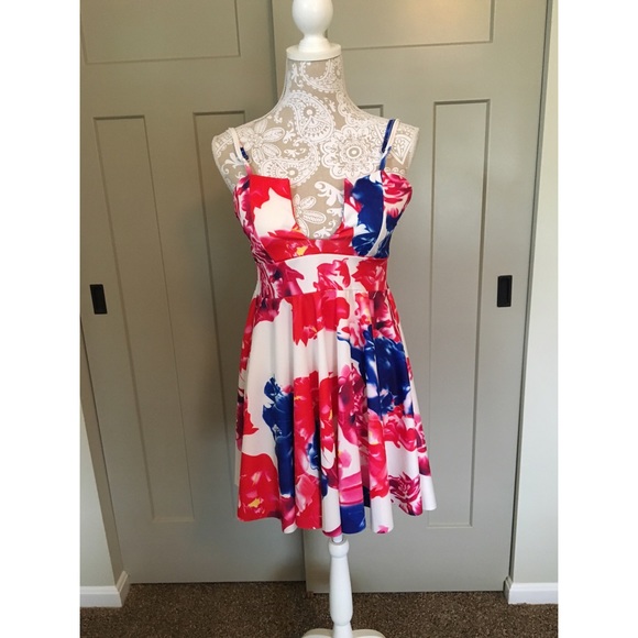 SOLD NWT choies dess - Picture 2 of 4