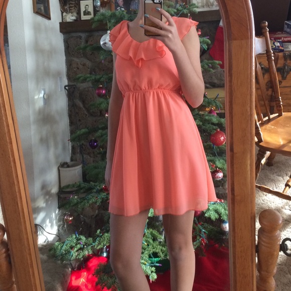 Rue21 peach dress 🎉 HOST PICK 🎉