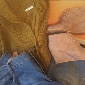 Olive Green Short Sleeve Dolman Sweater