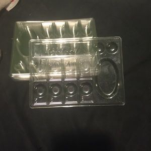 Make up trays