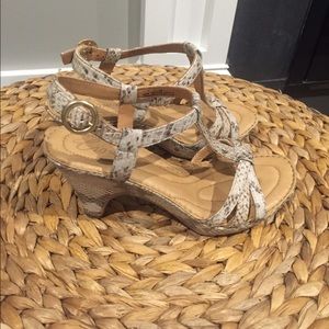Brand New-Never Worn! Leather Sandals by Born!