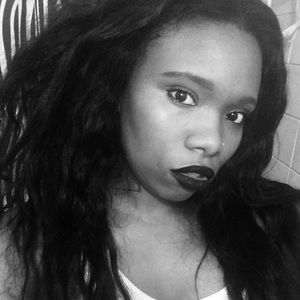 Meet your Posher, Jenise