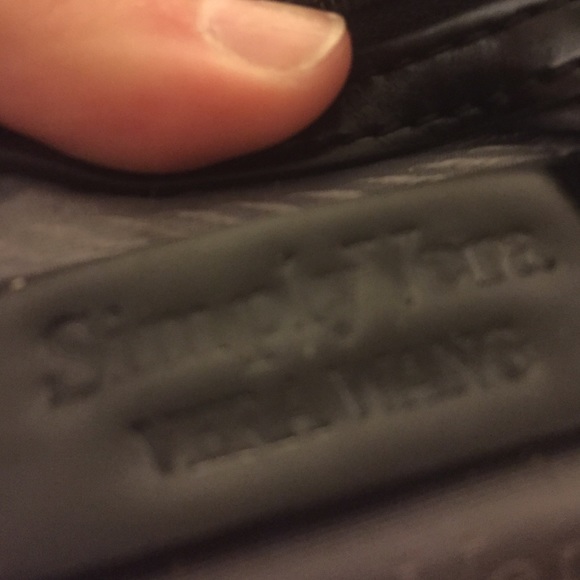 Simply Vera black crossbody bag - Picture 2 of 4