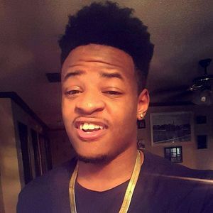 Meet your Posher, Devonte