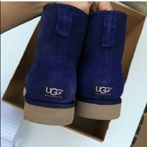 UGG authentic mini exotic scales boots Sz 7 new