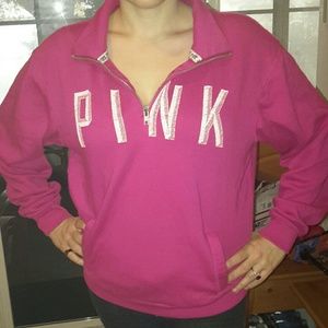 VS PINK!! HALF ZIP SZ SMALL BNWOT