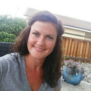 Meet your Posher, Necia