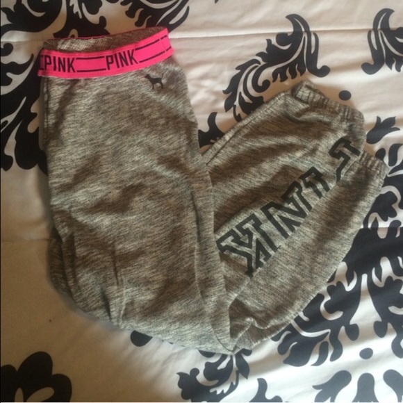 SOLD SOLD ⚫️VS Pink Sweats ⚫️ SOLD SOLD