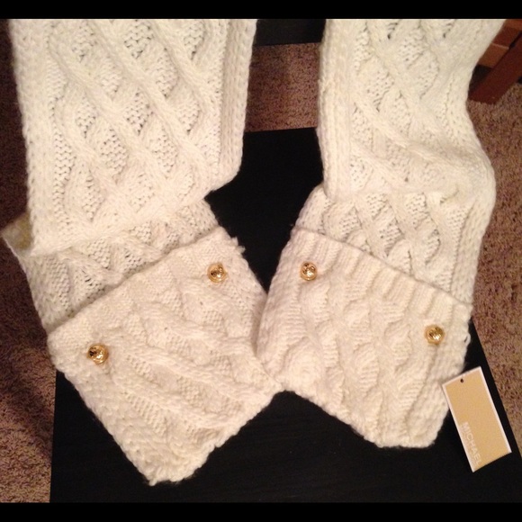 Michael Kors Scarf 🍂new with tags🍂