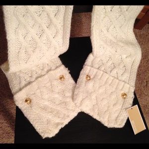 Michael Kors Scarf 🍂new with tags🍂