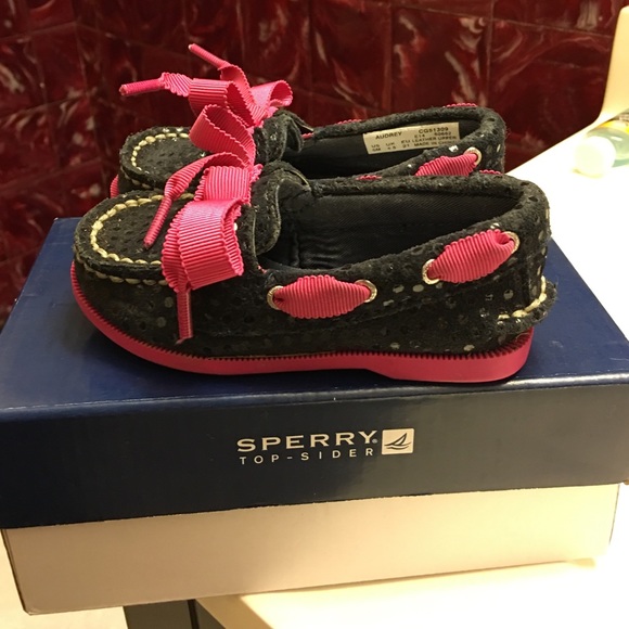Navy and hot pink Little girl Sperry's