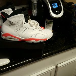 White an infared 6,s