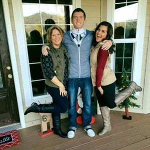 Meet your Posher, Dustin