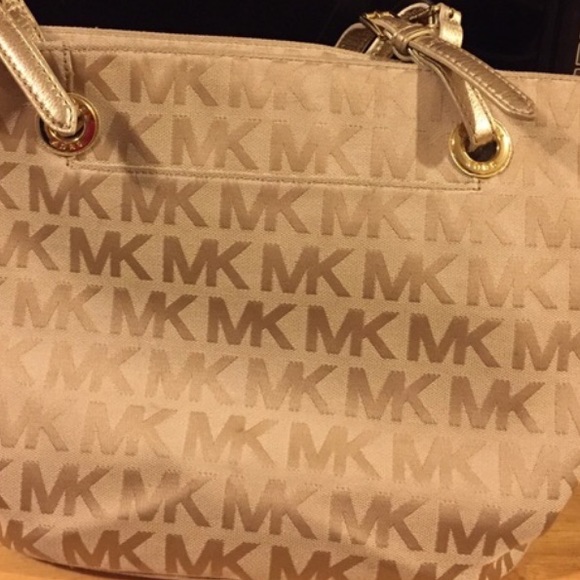Authentic MK