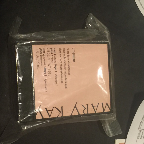 Mary Kay's microdermabrasion set