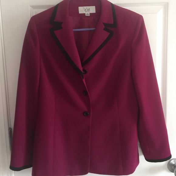 Fuchsia blazer with black stripes