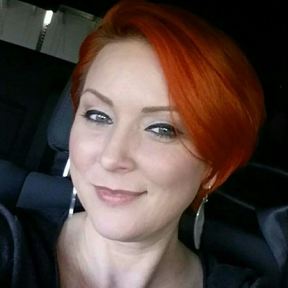 Meet your Posher, Red Phoenix - Picture 2 of 2