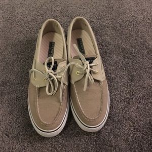Brand new sperrys