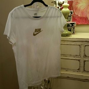 Nike t-shirt